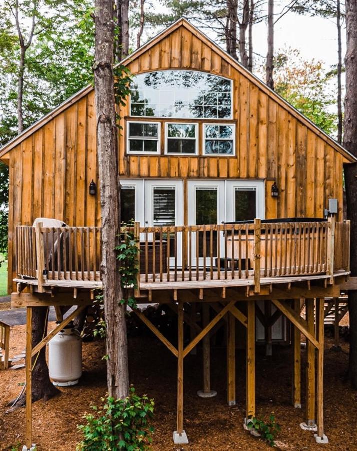Skyview Treehouse Villa Belgrade Exterior photo